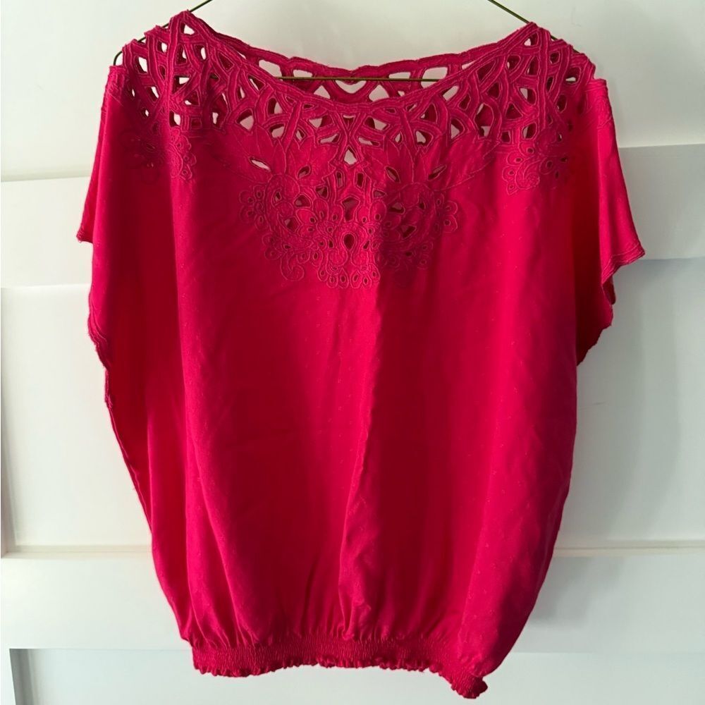 Vintage Elegant Hot Pink Lace Women's Top with elastic bottom